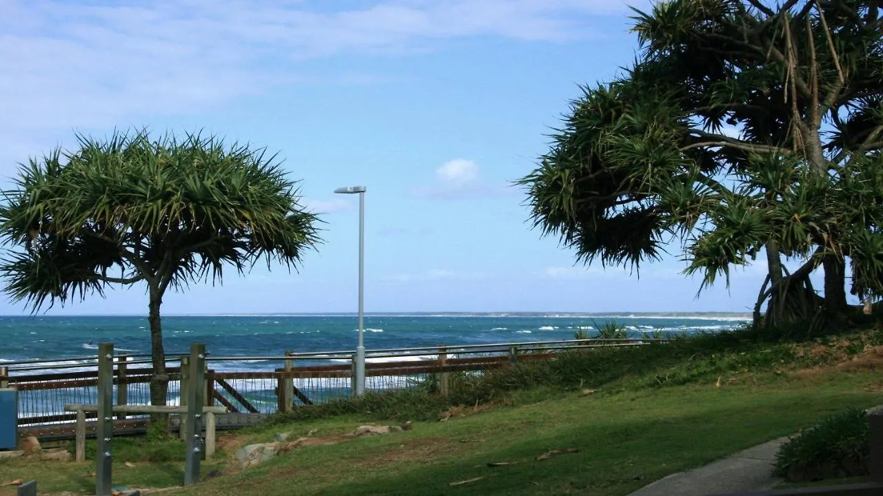 Pandanus Shores Unit 2 Kings Beach Qld Калаундра Австралия